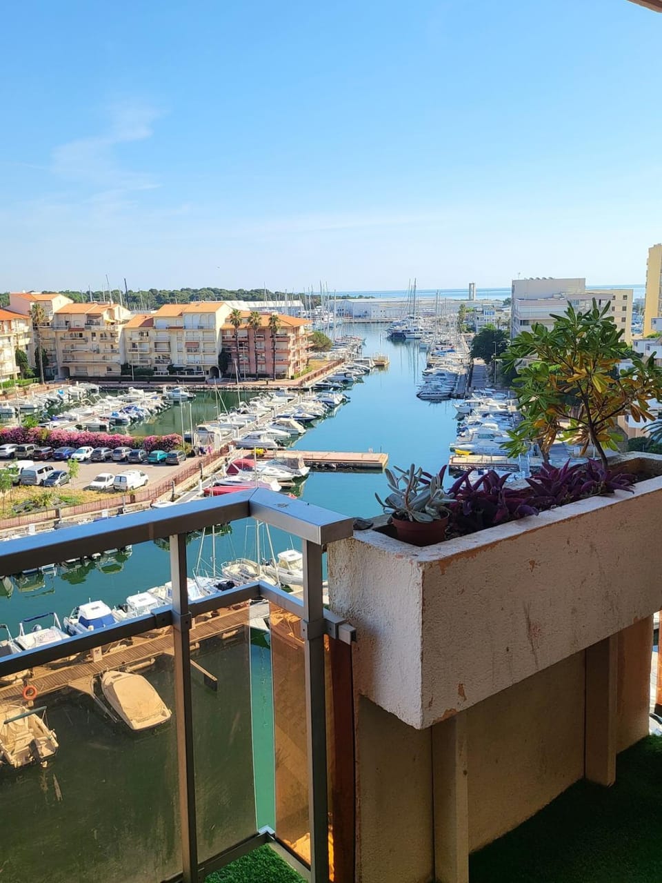 Studio Le Ponton vue Marina -Parking Clim Wifi Apartment in Canet-en-Roussillon