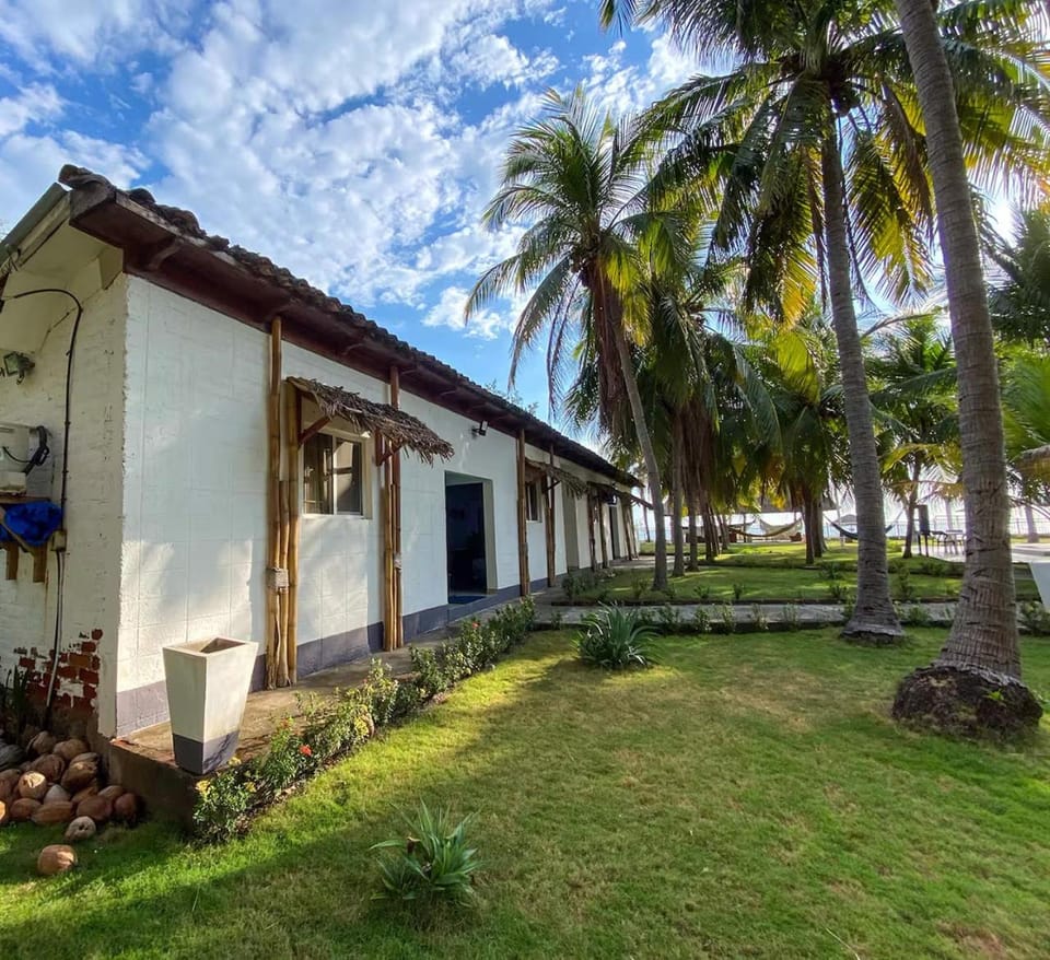 Property building, Day, Garden, Beach, Garden view, Pool view