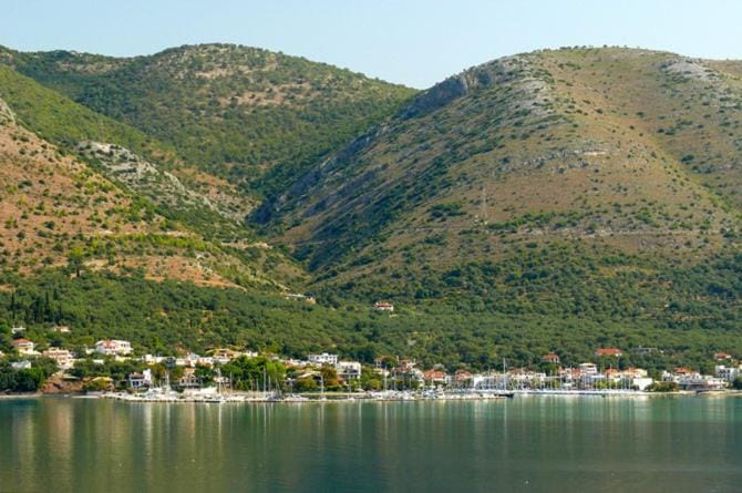 Almini2 Apartments Bed and Breakfast in Peloponnese, Western Greece and the Ionian
