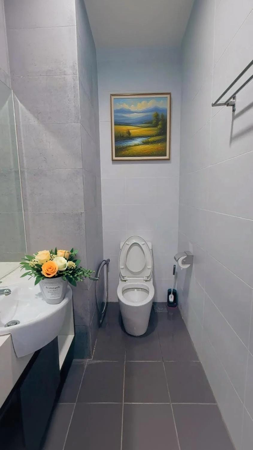 Toilet, Bathroom