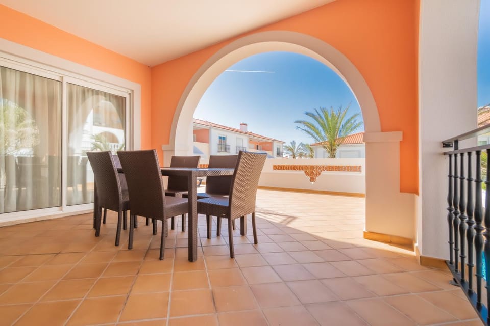 Balcony/Terrace, Dining area
