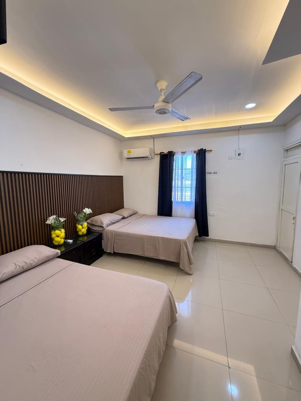 Bed, air conditioner