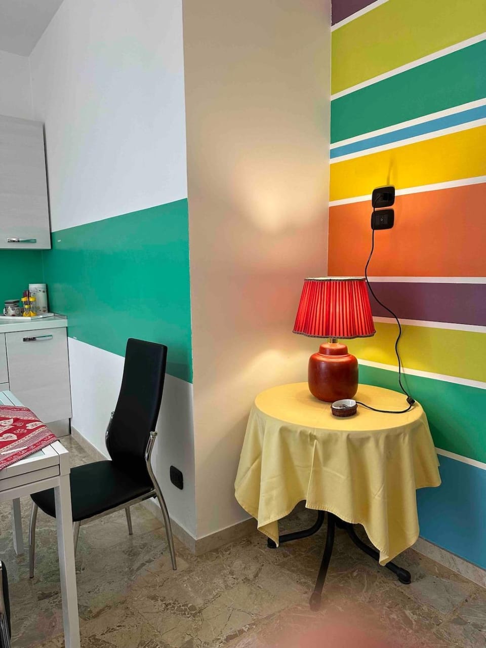 Casa Morgana Two-room apartment in the center overlooking the lake Apartment in Province of Brescia