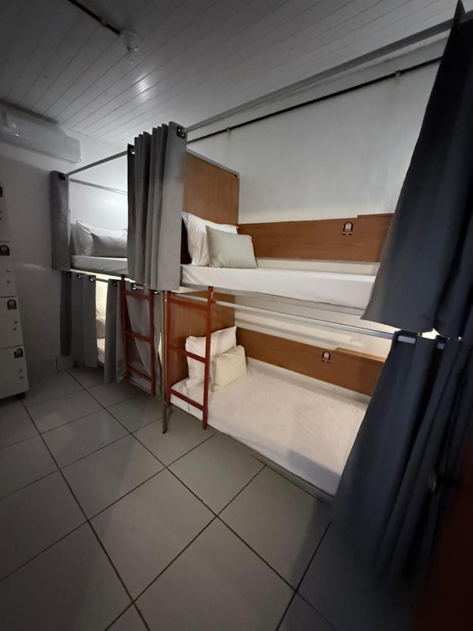 Bed, Photo of the whole room, Bedroom, bunk bed