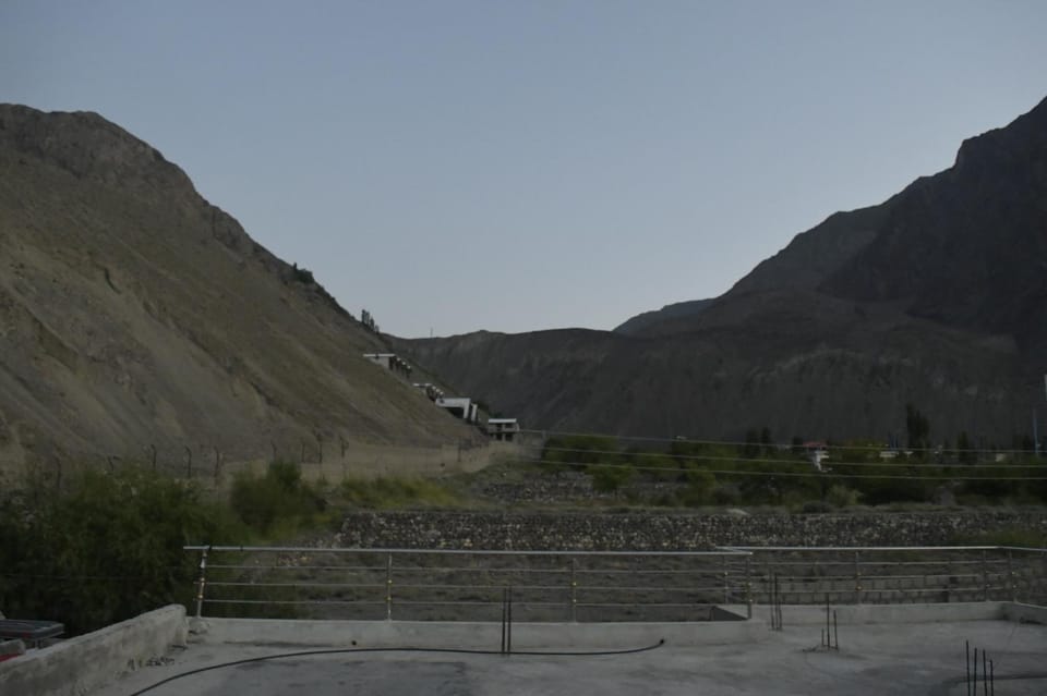 Nearby landmark, Natural landscape, Balcony/Terrace, Mountain view