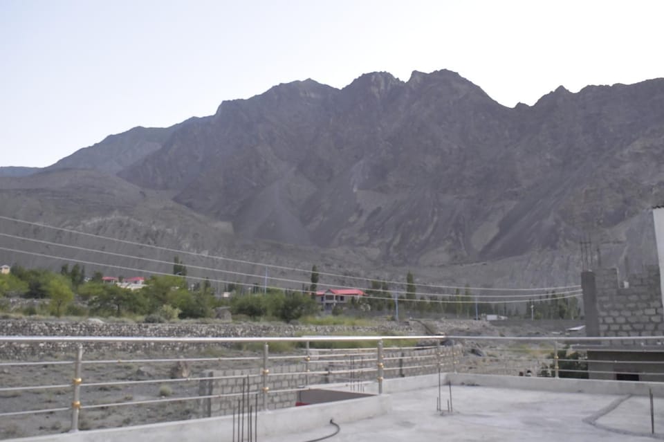 Nearby landmark, Day, Natural landscape, Balcony/Terrace, Mountain view