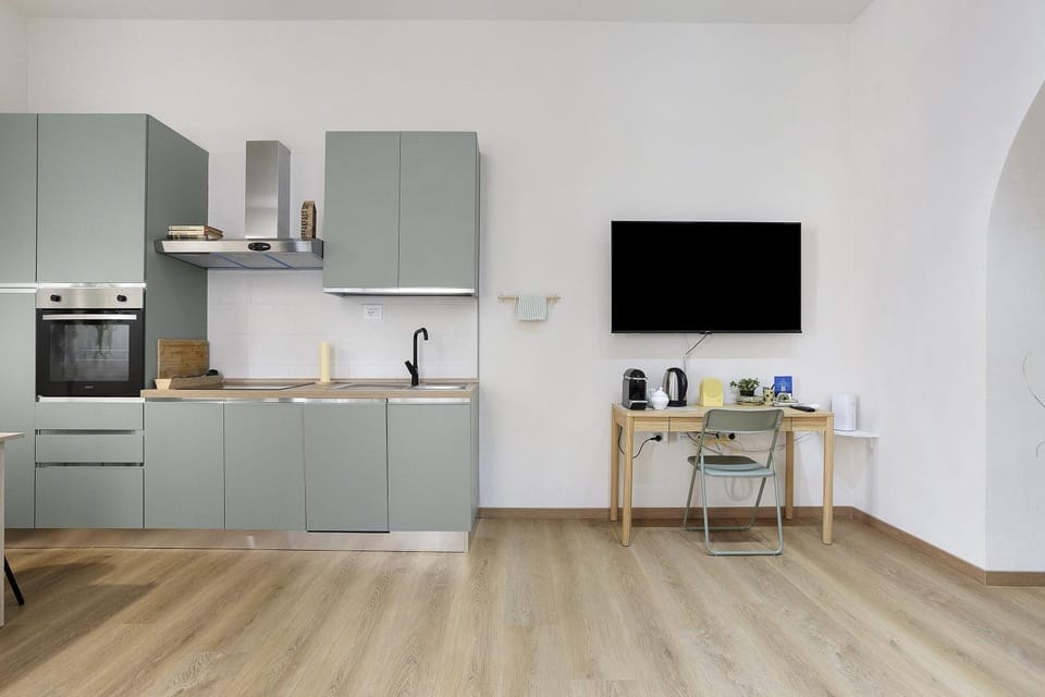 Kitchen or kitchenette, Living room