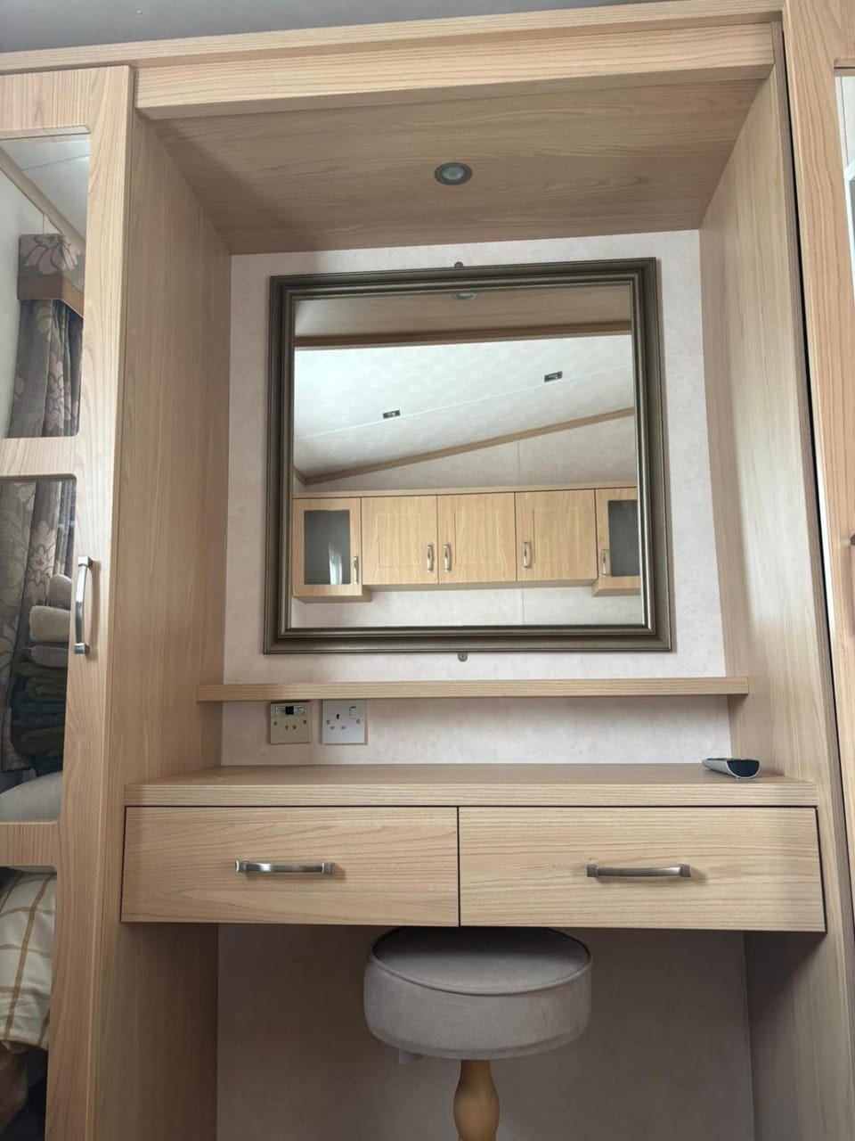 Knightsbridge 2 Bedroom Lodge Nature lodge in Poole