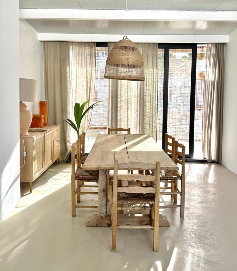 MarbellaMAR Golden Mile Luxury Apartments in the Beach - EaW Homes Apartment in Marbella