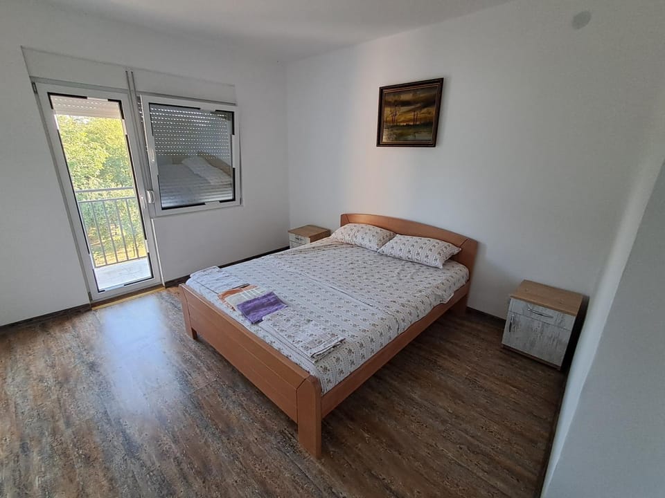 Apartman Oaza mira-Titova vila-Ergela Karadjordjevo Apartment in Vojvodina