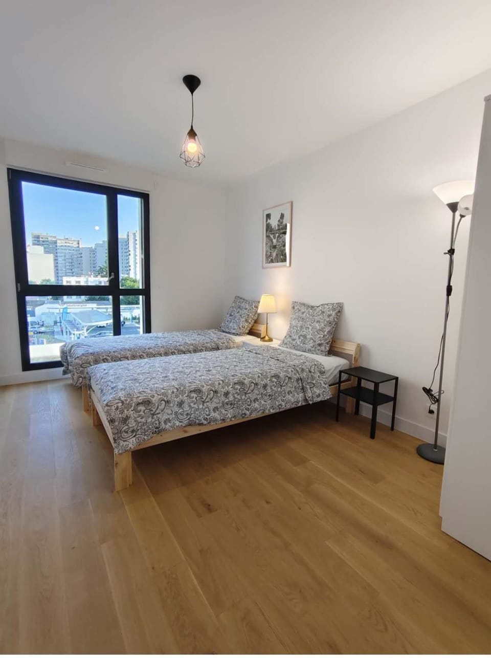 2min walk to metro, Newly Furnished 3 Bed Room, Gustave Roussy Apartment in Île-de-France
