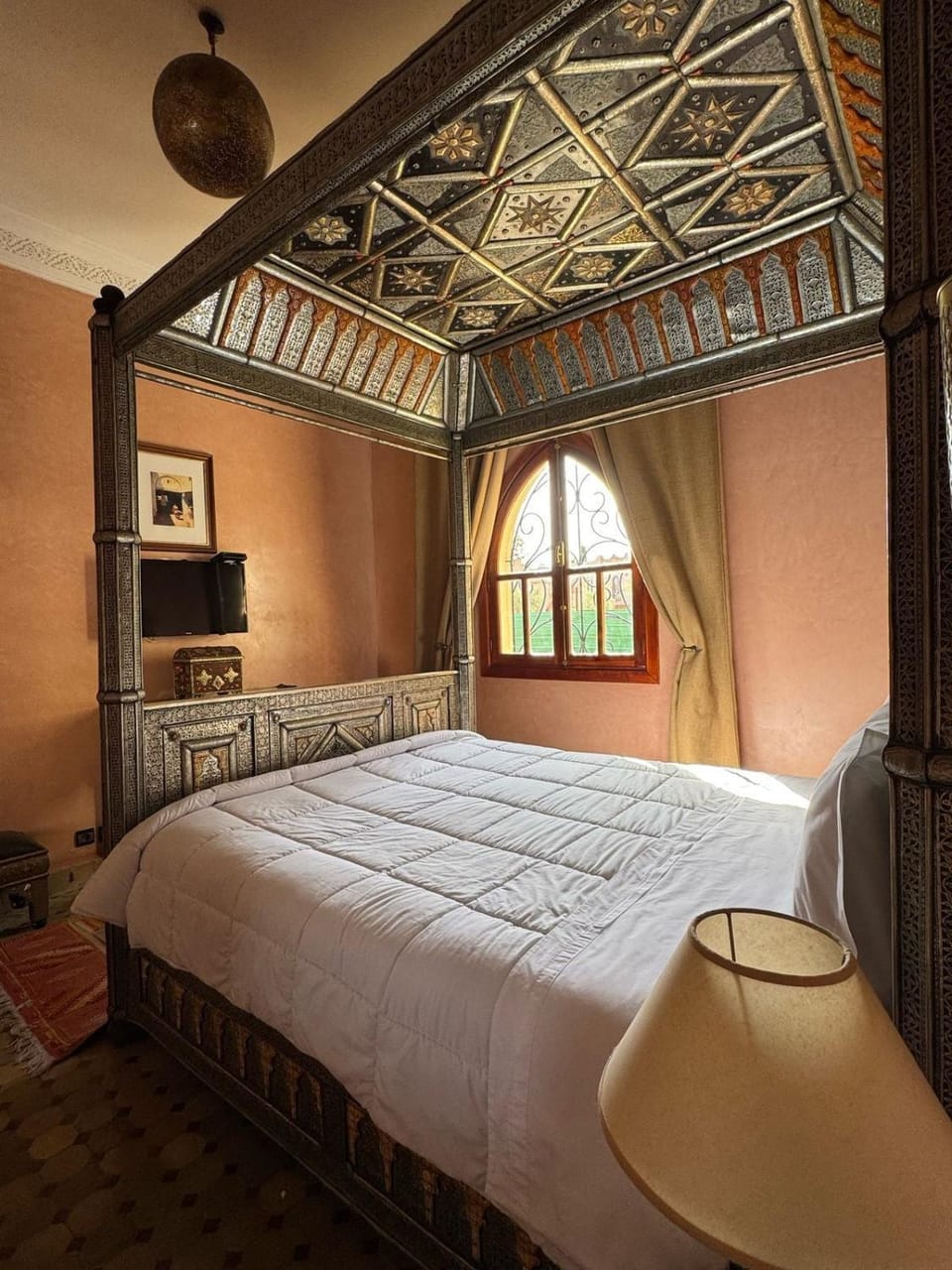 Luxury Private Riad, Air-Conditioned and Pool House in Marrakesh