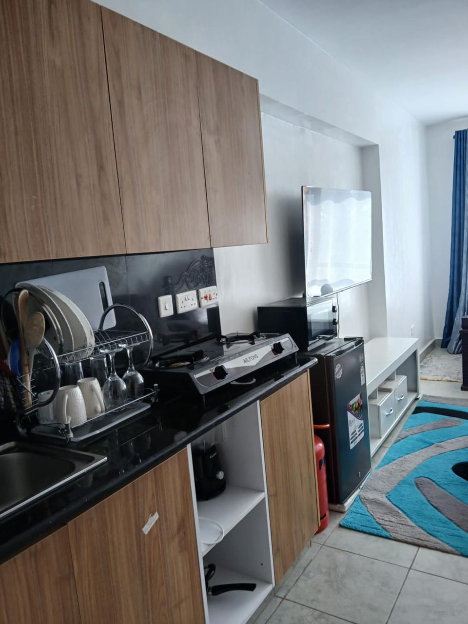 Kitchen or kitchenette