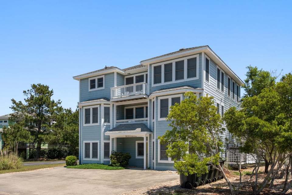 Living On Beach Time House in Corolla