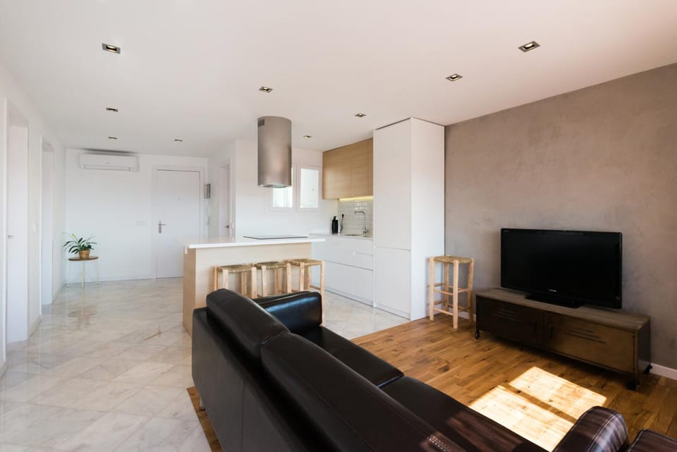 Kitchen or kitchenette, Living room