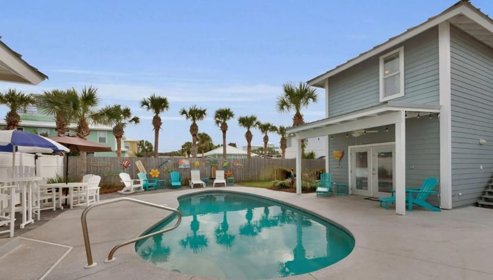 Mama's Happy House in Destin