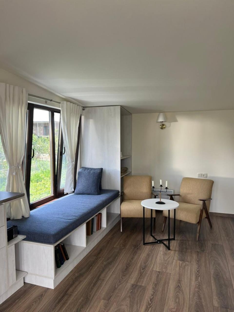 Seating area, Bedroom