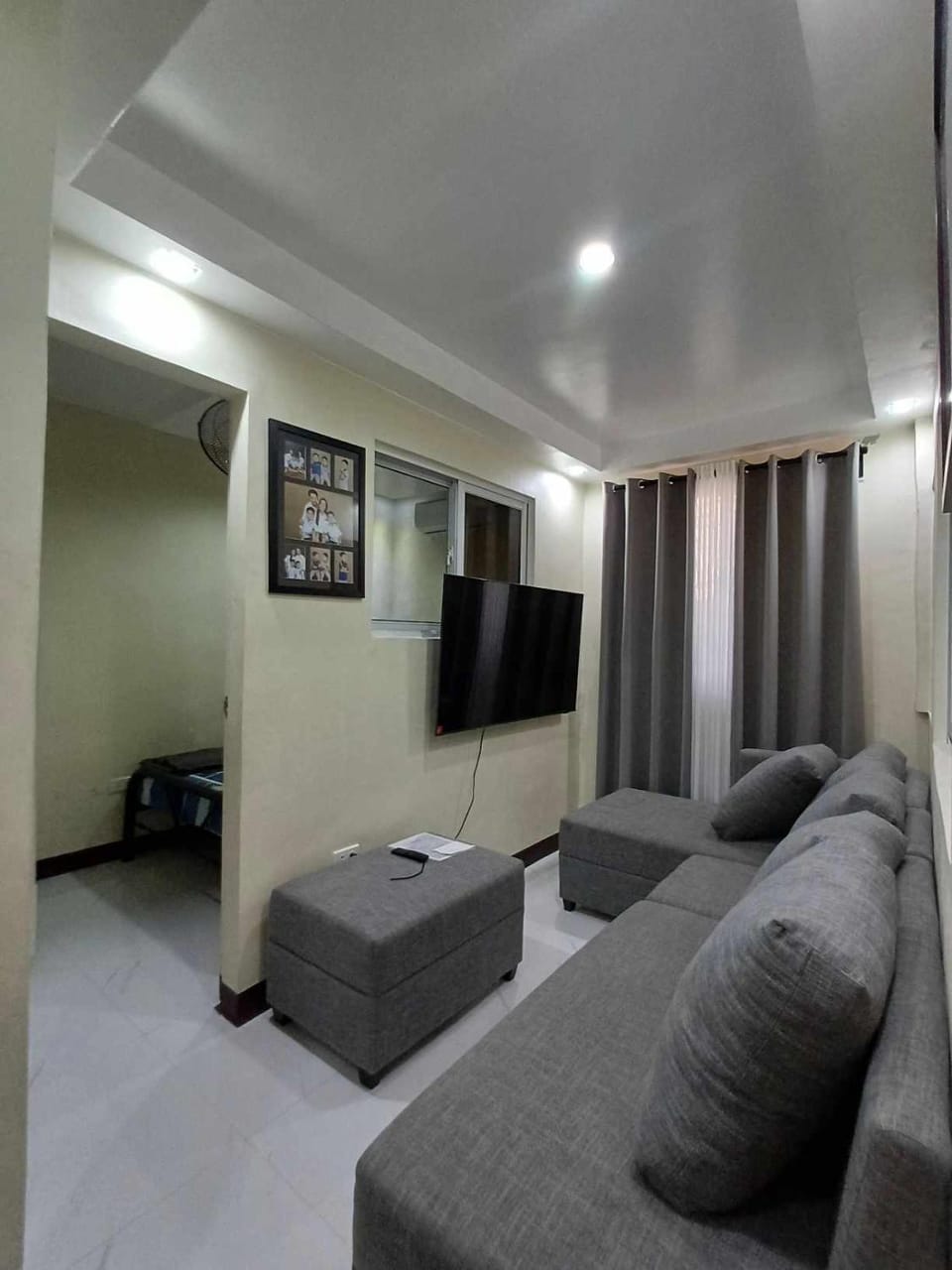 Communal lounge/ TV room, TV and multimedia, Living room, Seating area