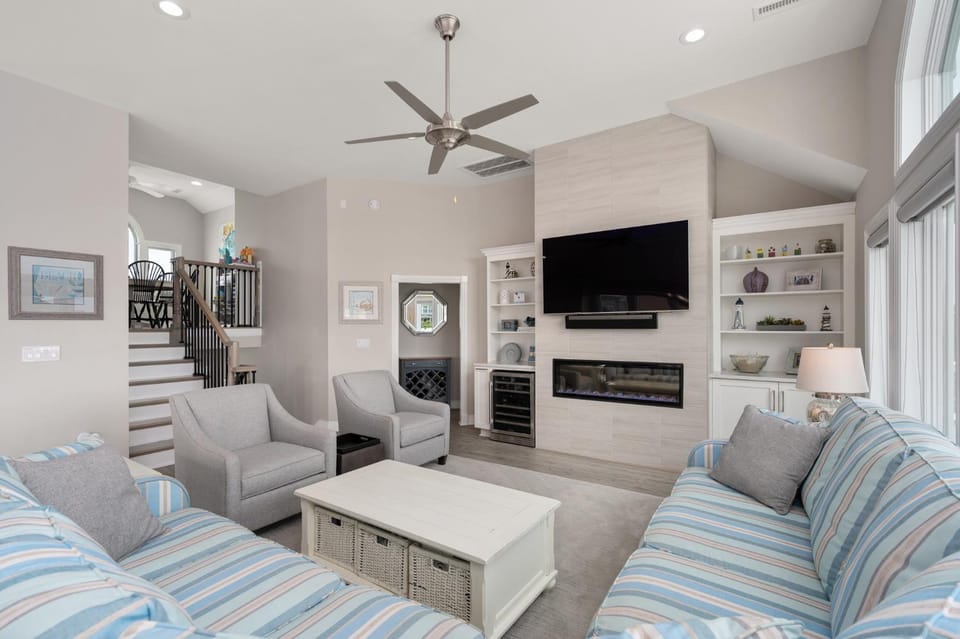 Mercury Rising House in Corolla