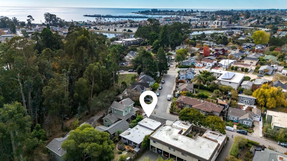 Seabright Breeze Apartment in Santa Cruz