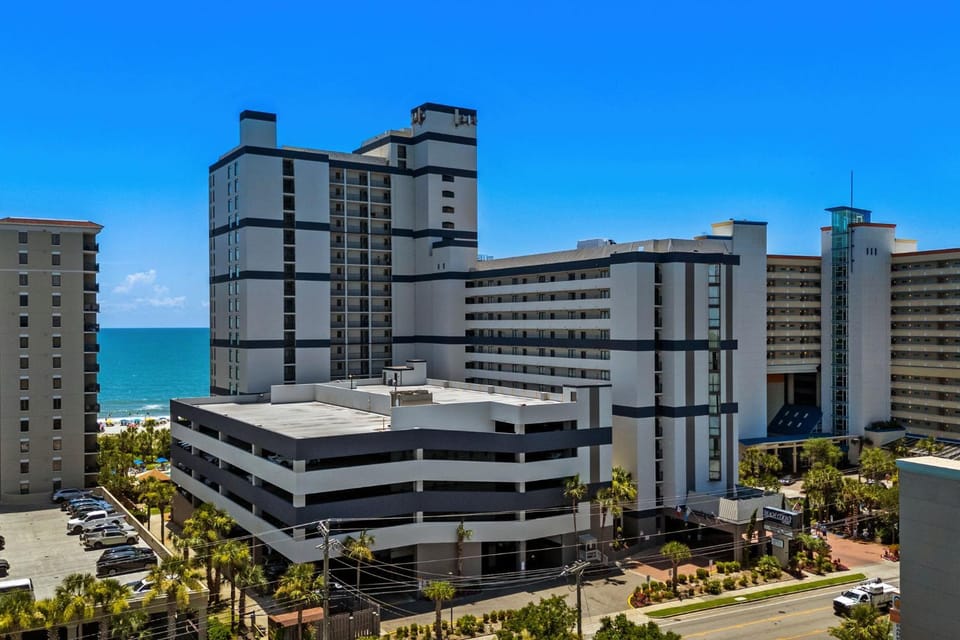 Beach Colony Unit 812 - Oceanview House in Myrtle Beach