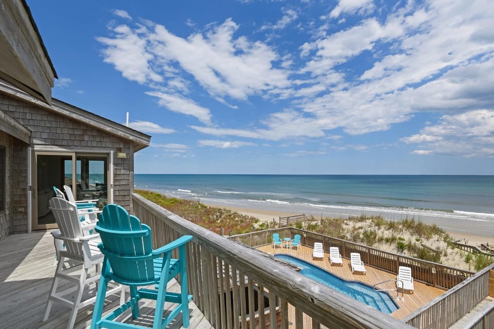 Schools Out House in Corolla