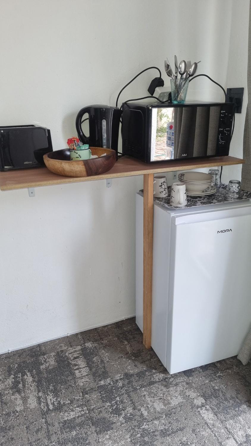Coffee/tea facilities, Kitchen or kitchenette, toaster
