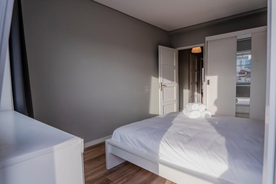 Bed, Photo of the whole room, Bedroom, towels, wardrobe