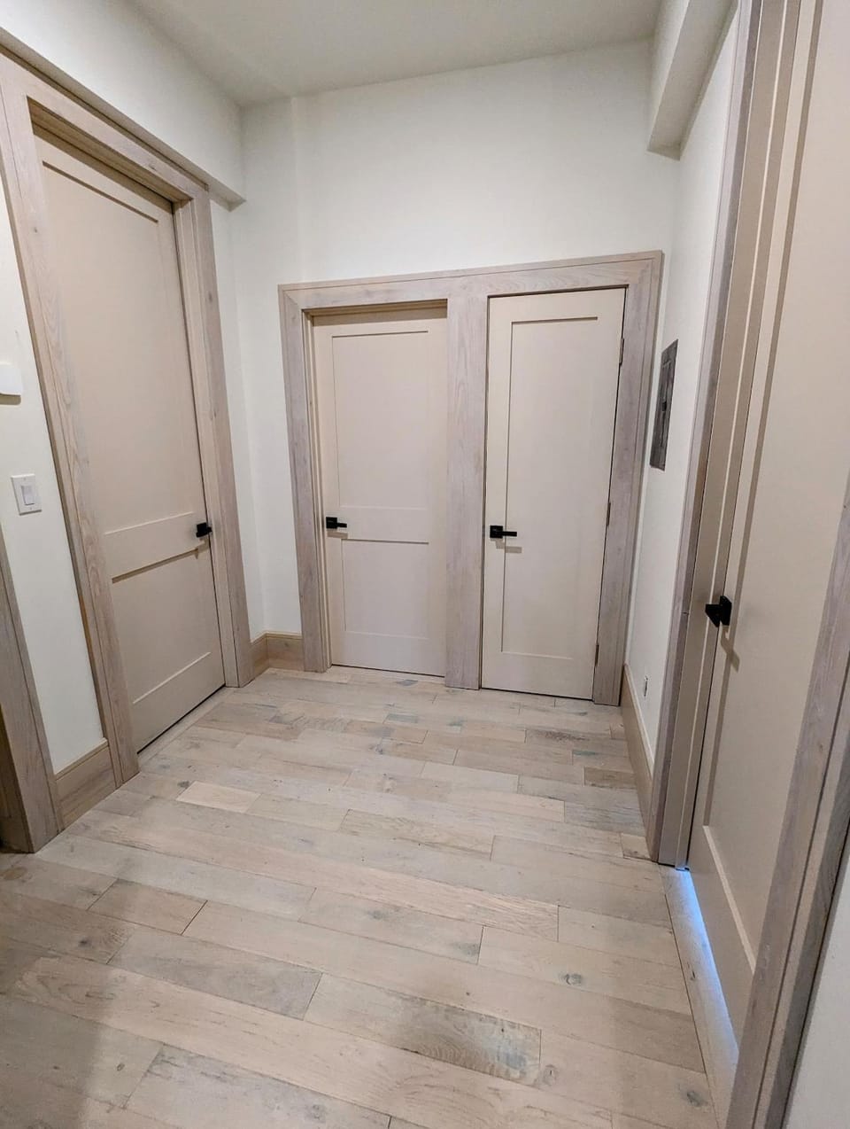 Property building, Bathroom, Floor plan, Bedroom