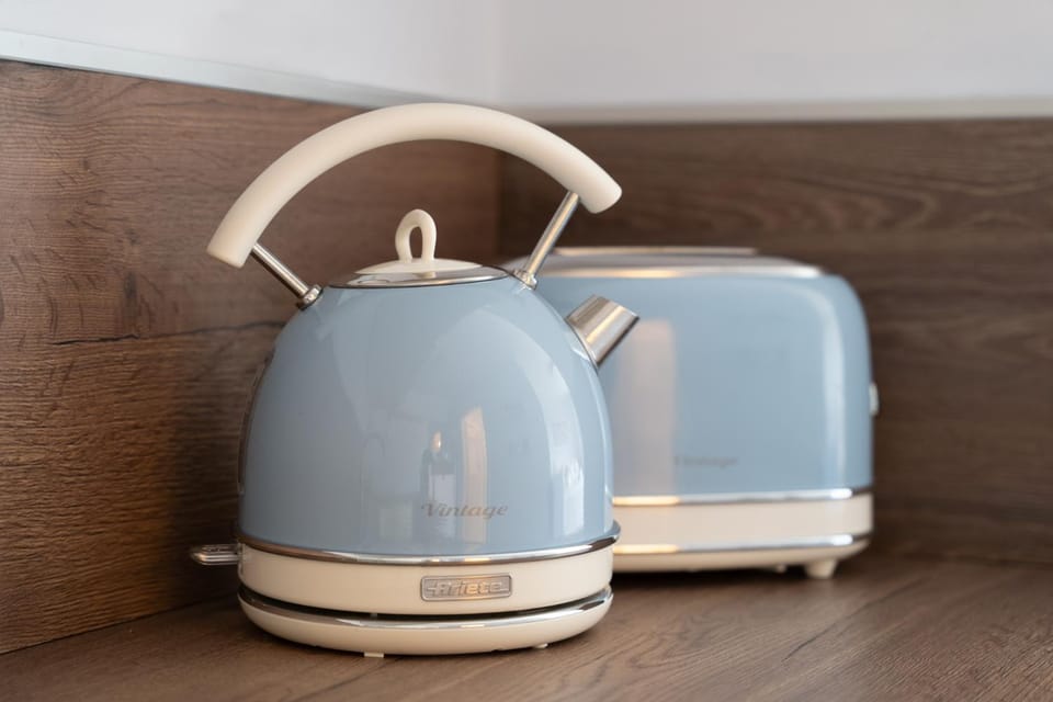Coffee/tea facilities, Kitchen or kitchenette, toaster