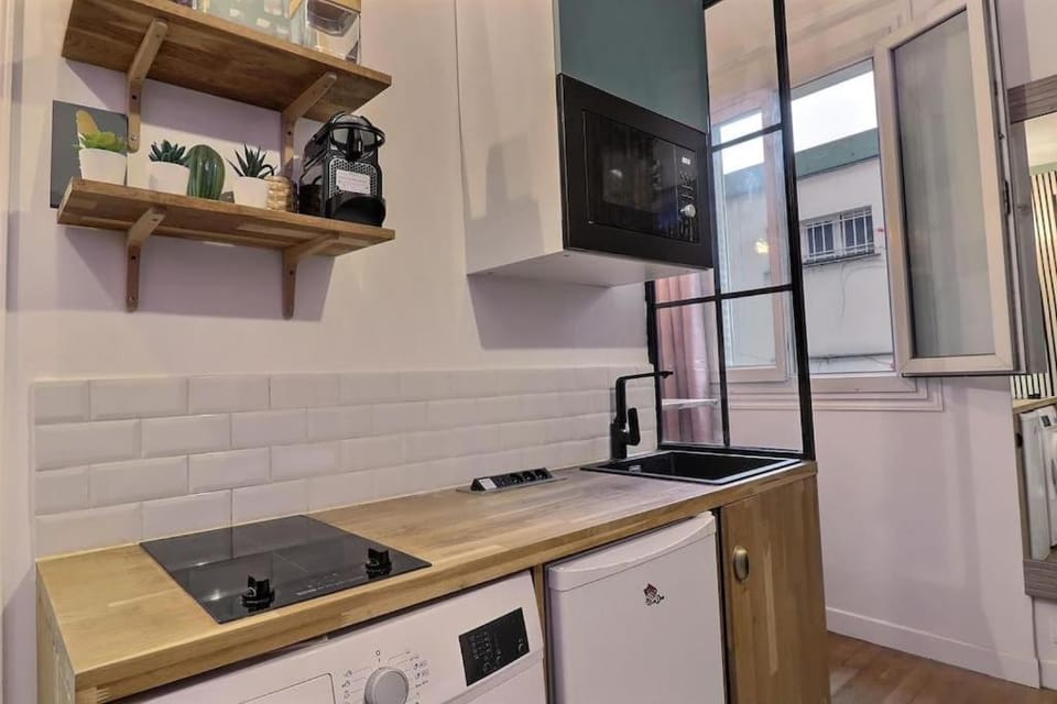 Cozy Flat - 2 min Metro - 30 min Paris La Défense Arena - 15 min Paris Apartment in Clichy