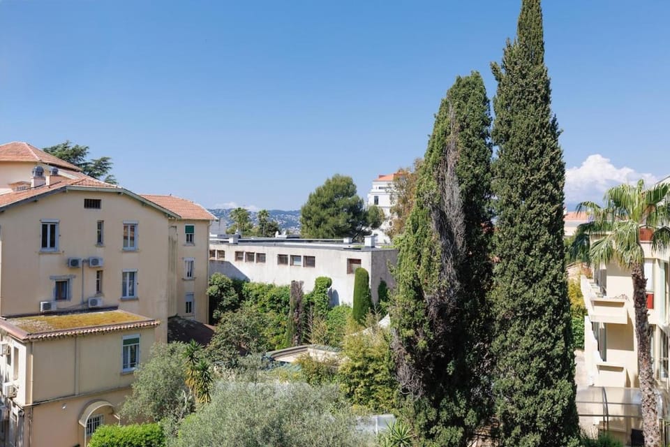 Elegant studio in Cap d'Antibes - Wifi - Clim et parking Apartment in Antibes
