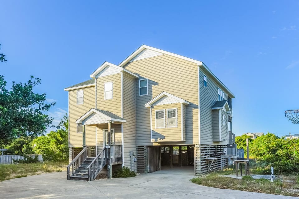 Seagrove House in Southern Shores