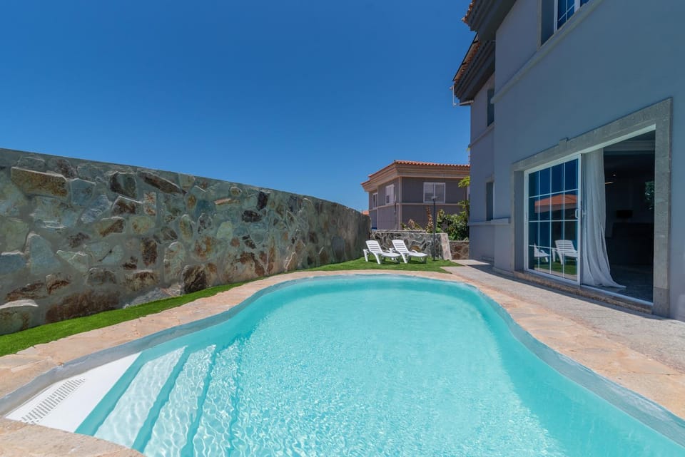 Property building, Pool view, Swimming pool