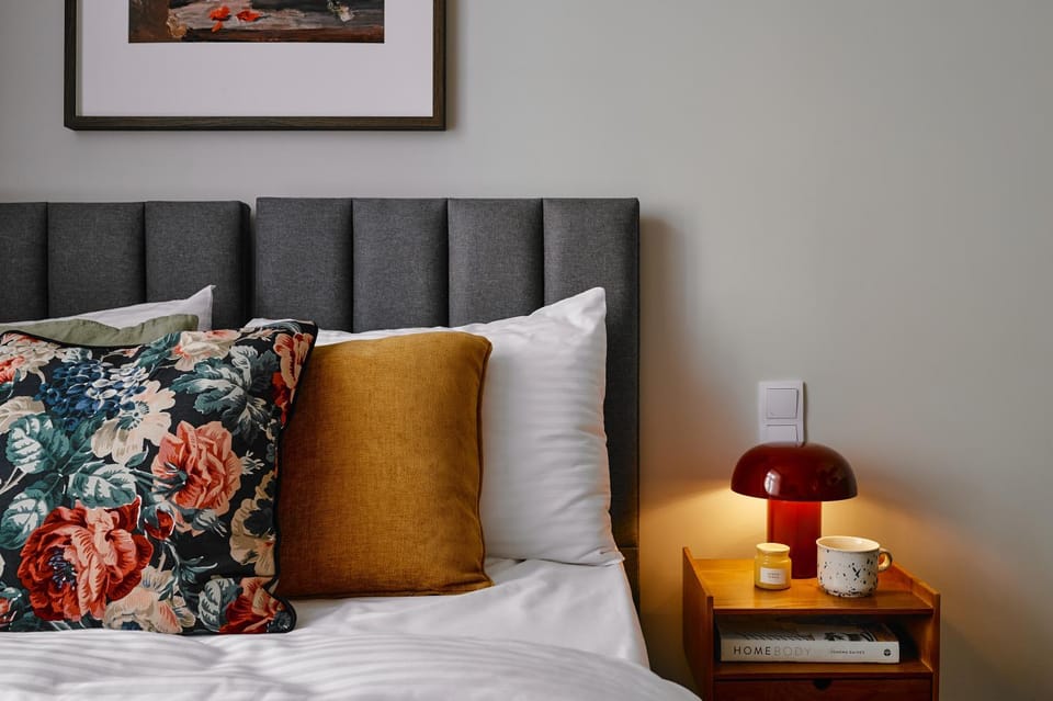 Bed, Photo of the whole room