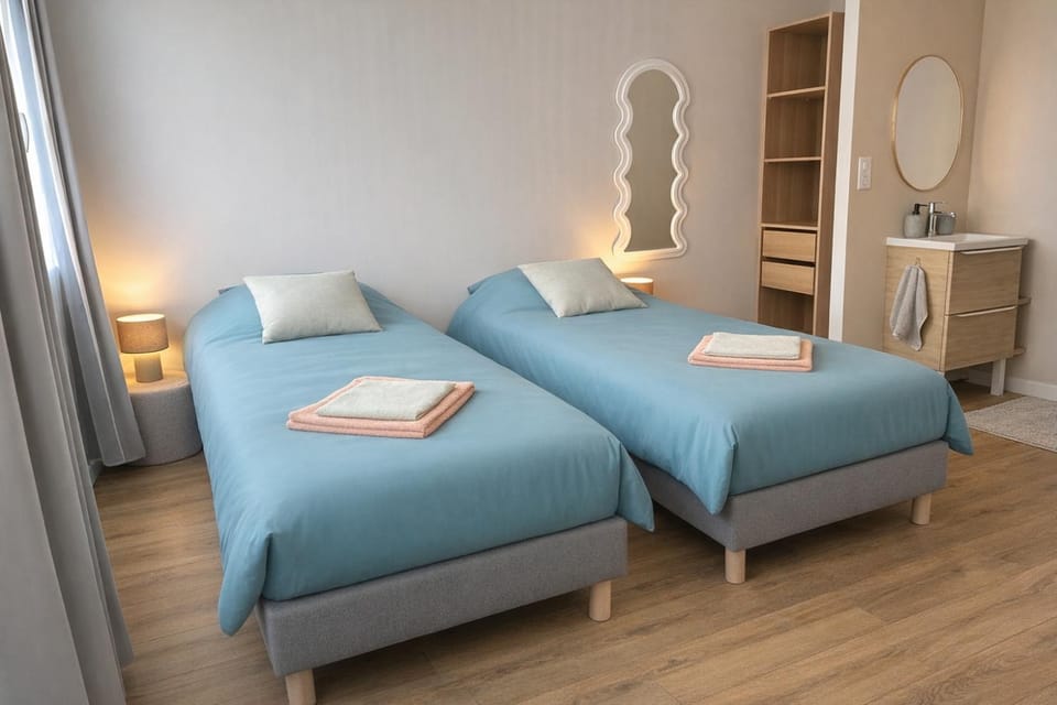 Bed, Bedroom