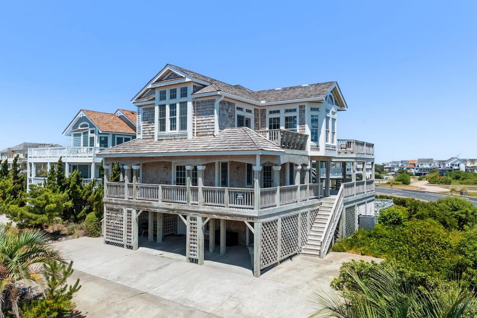 Semper Surf House in Nags Head