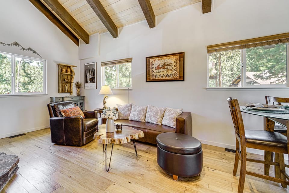 Walk to Diamond Peak: Luxe Chalet w/ Mtn-View Deck House in Incline Village