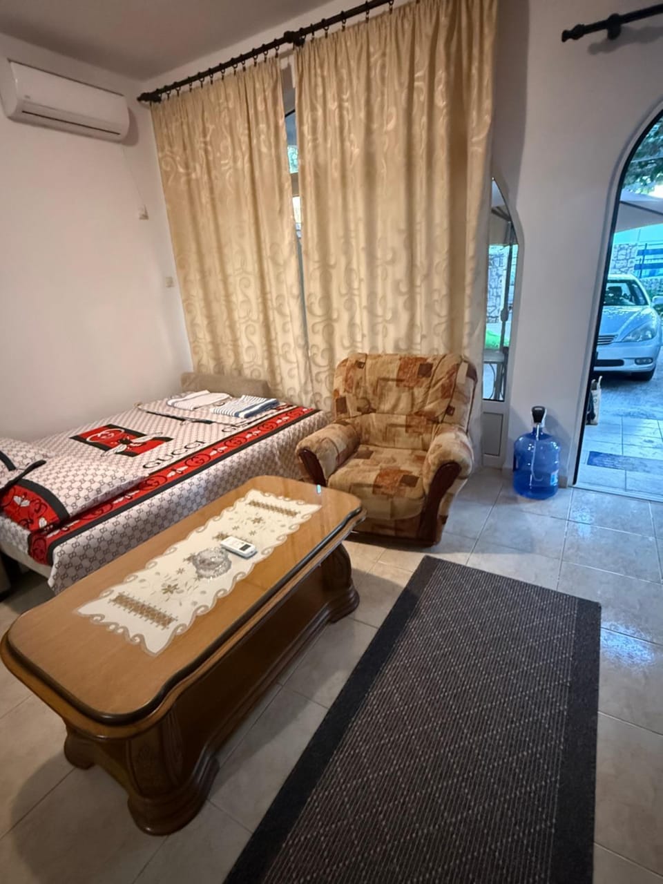Stuart Žukotrlica Apartment in Montenegro