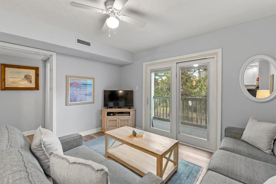 The Hawks Nest Apartment in Corolla