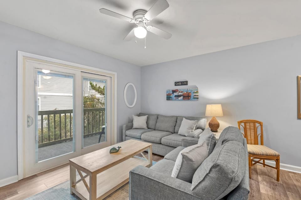 The Hawks Nest Apartment in Corolla