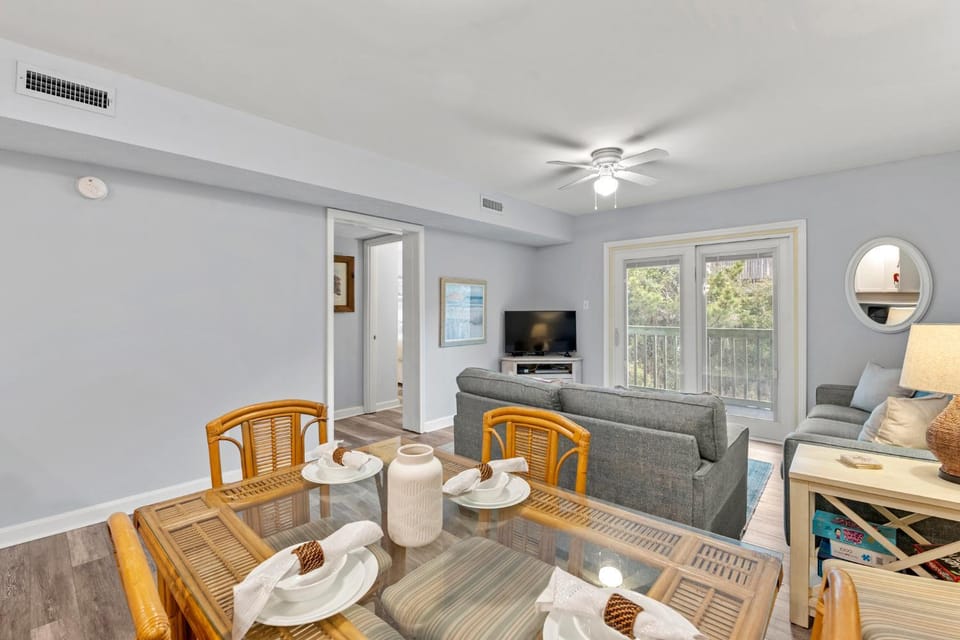 The Hawks Nest Apartment in Corolla