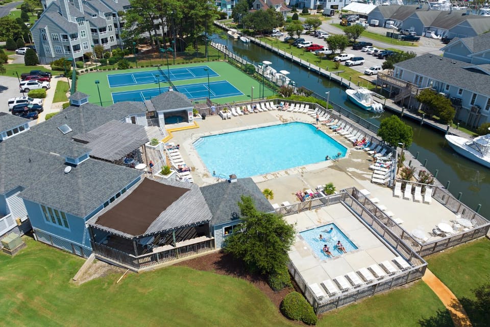 The Hook Apartment in Manteo