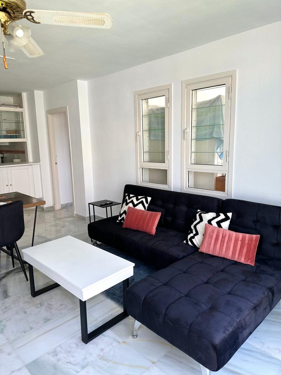 Living room, Dining area