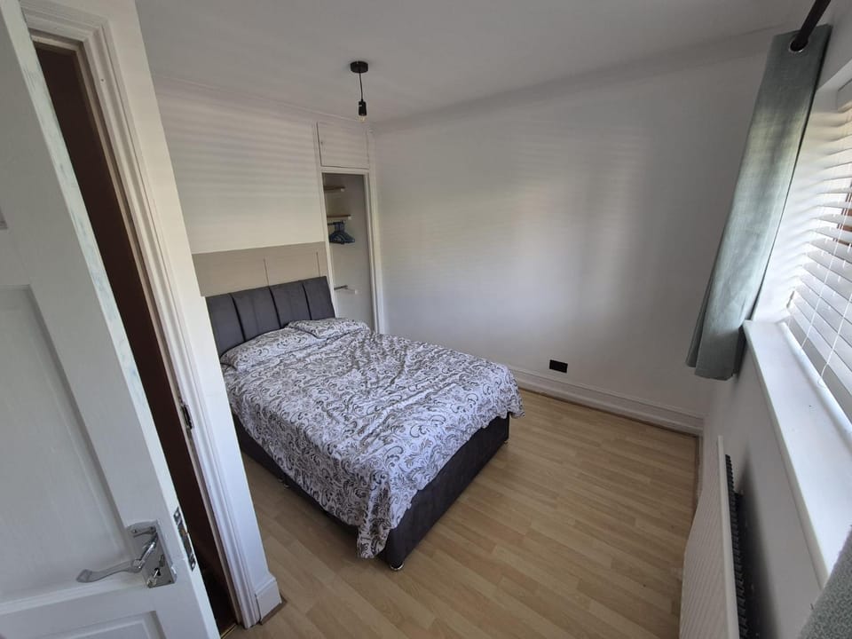 Bedroom, Internal: Not applicable to any particular room