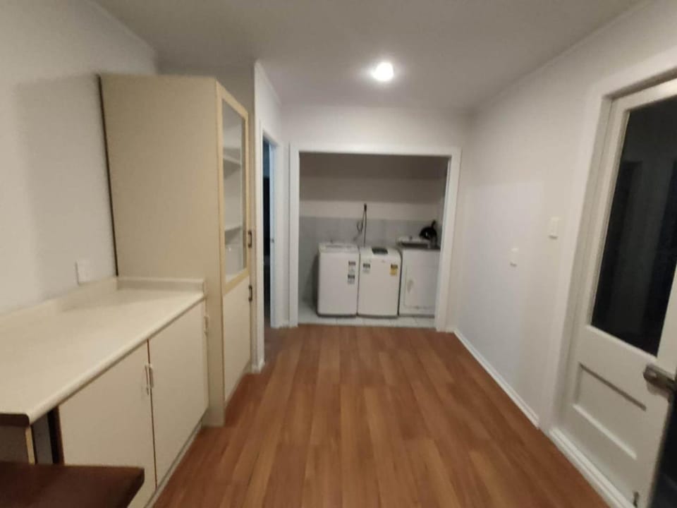 3 Bedroom Serviced House A, 30 Laurel St House in Auckland