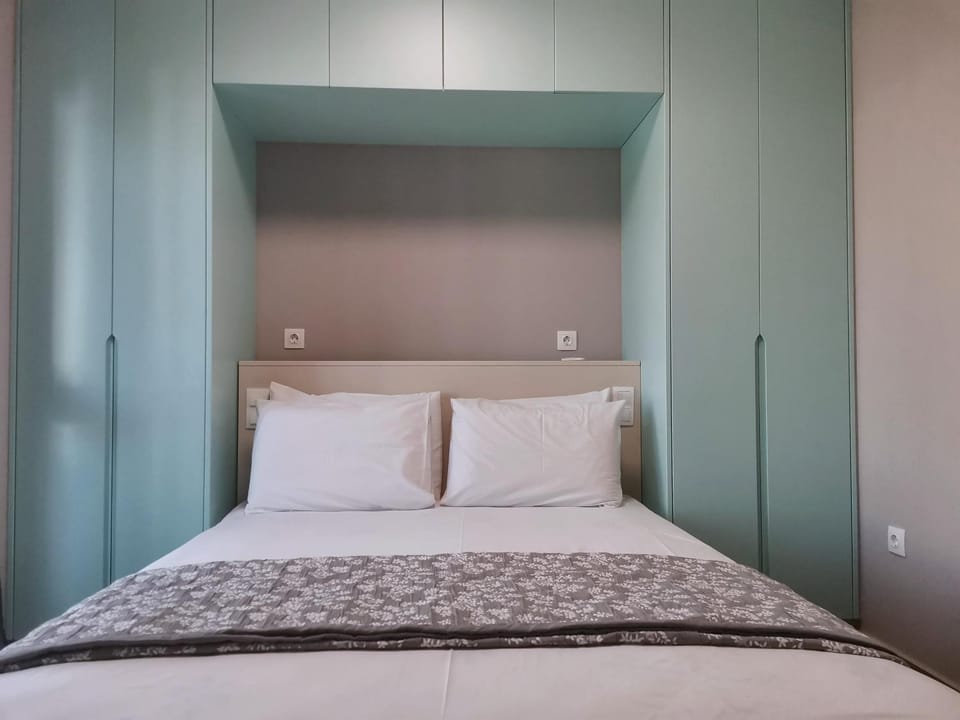 Bed, wardrobe
