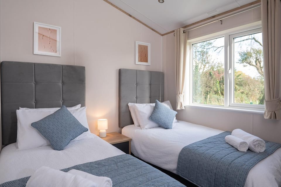 Olive Lodge Benllech Chalet in Wales