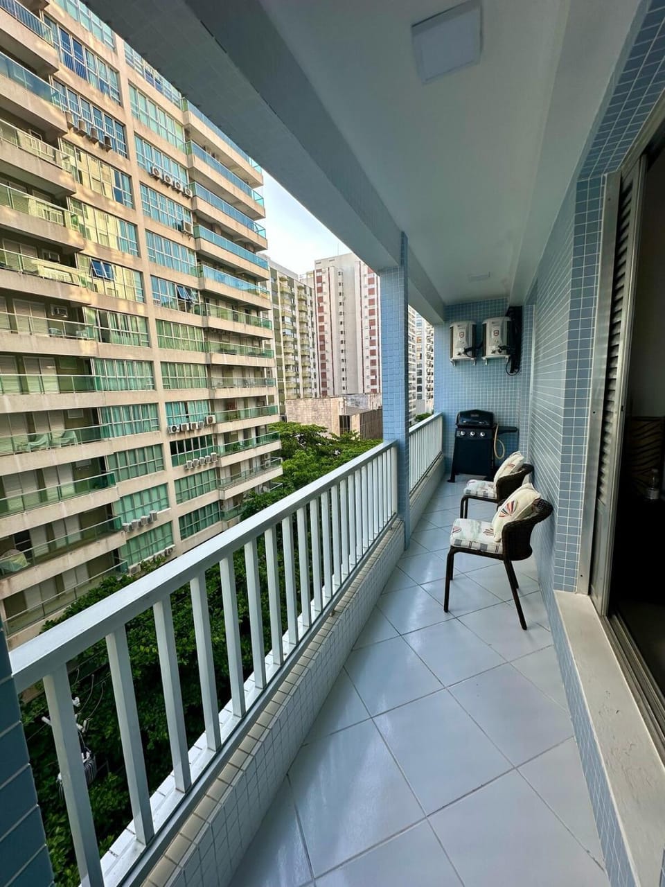 Apartamento vista mar 3 quartos ar condicionado Pitangueiras Guarujá Apartment in State of São Paulo