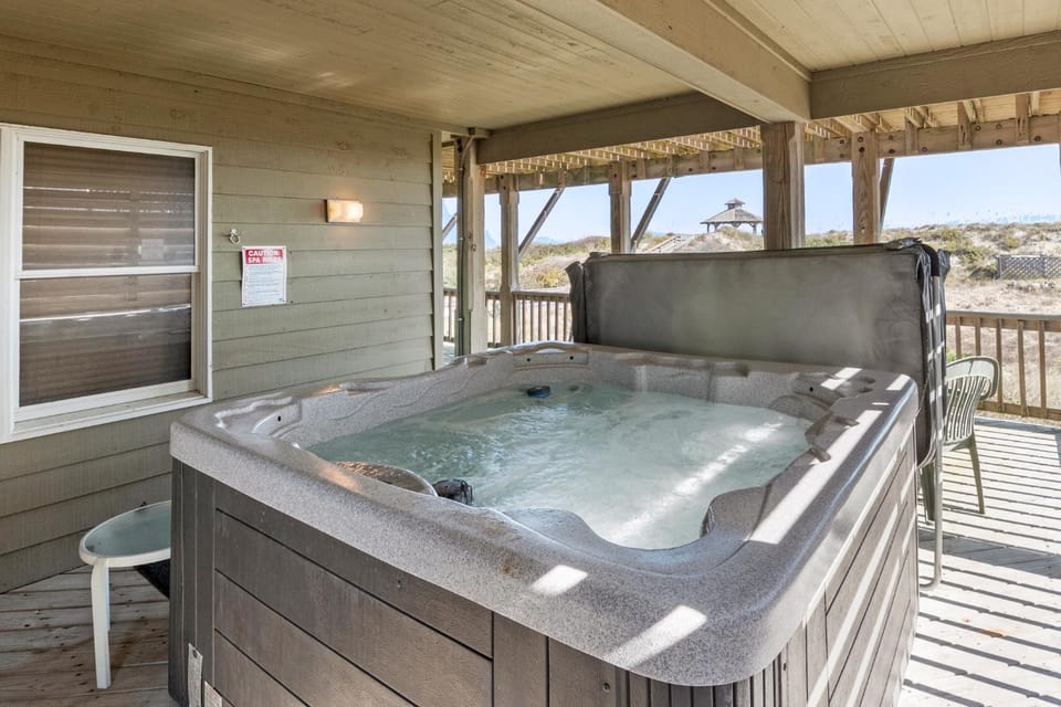 Sovereign of the Seas House in Corolla